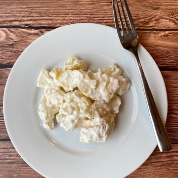 plate of potato salad